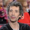 Éric Elmosnino - Enregistrement de l'émission "Vivement Dimanche" à Paris, le 17 décembre 2014. L'émission est diffusée le 21 décembre 2014.