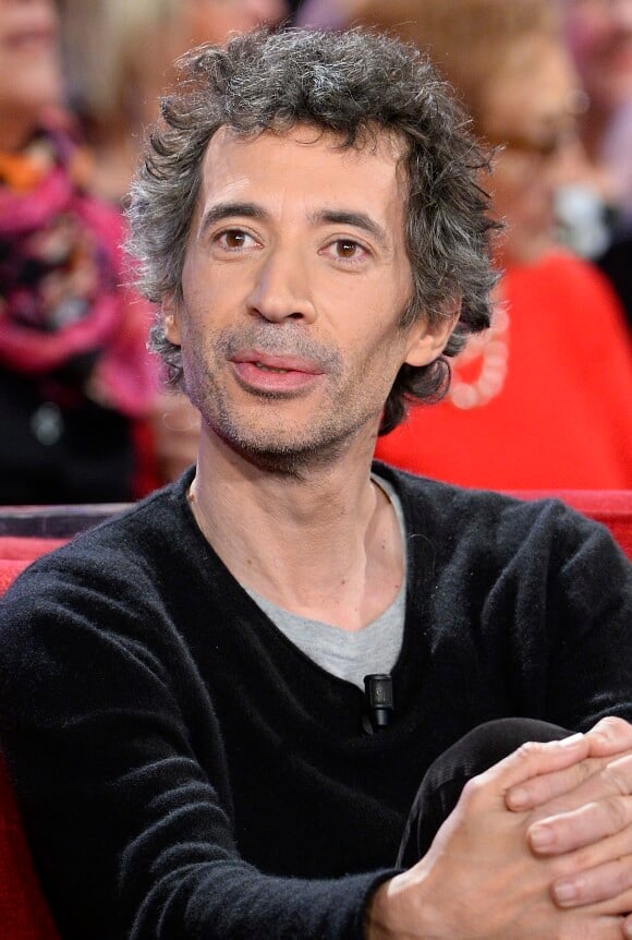 Éric Elmosnino - Enregistrement de l'émission "Vivement Dimanche" à Paris, le 17 décembre 2014. L'émission est diffusée le 21 décembre 2014.