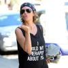Lisa Rinna se rend à son cours de yoga à Studio City. Elle porte un T-shirt avec inscription "j'ai parlé de vous à mon psy"! le 30 aout 2014