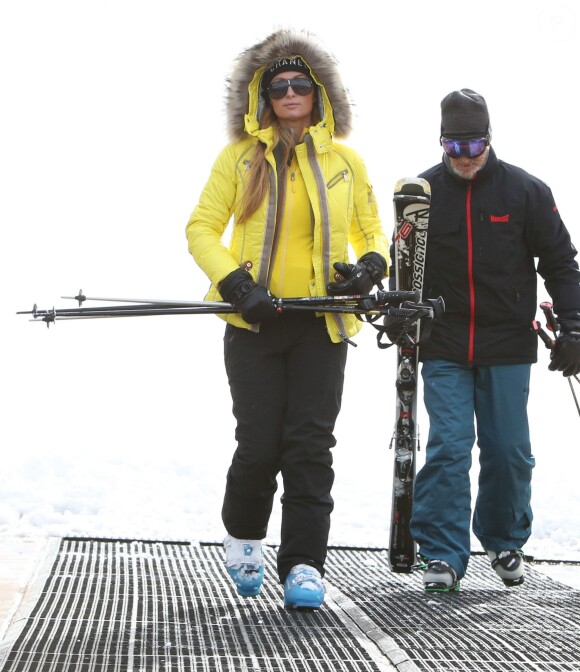 Paris Hilton fait du ski à Aspen, le 20 décembre 2014.