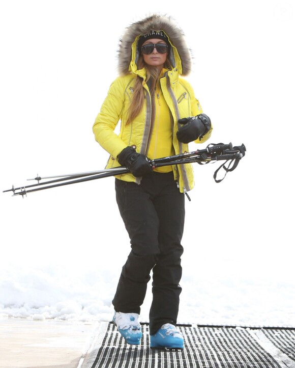 Paris Hilton fait du ski à Aspen, le 20 décembre 2014.