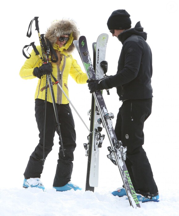 Paris Hilton fait du ski à Aspen, le 20 décembre 2014.