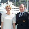 Le prince Albert et la princesse Charlene de Monaco, enceinte, inaugurent le nouveau Yacht Club de Monaco, Port Hercule, à Monaco le 20 juin 2014. 