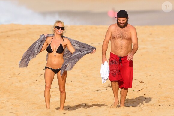 Pamela Anderson avec son mari Rick Salomon à Hawaï, le 26 décembre 2014.