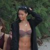 La chanteuse Rihanna fait la fête sur une plage à Saint-Barthélemy, le 1er janvier 2015
