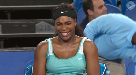 Serena Williams, morte de rire à l'idée de commander un expresso lors de son match de Hopman Cup face à Flavia Pennetta, le 5 janvier 2014