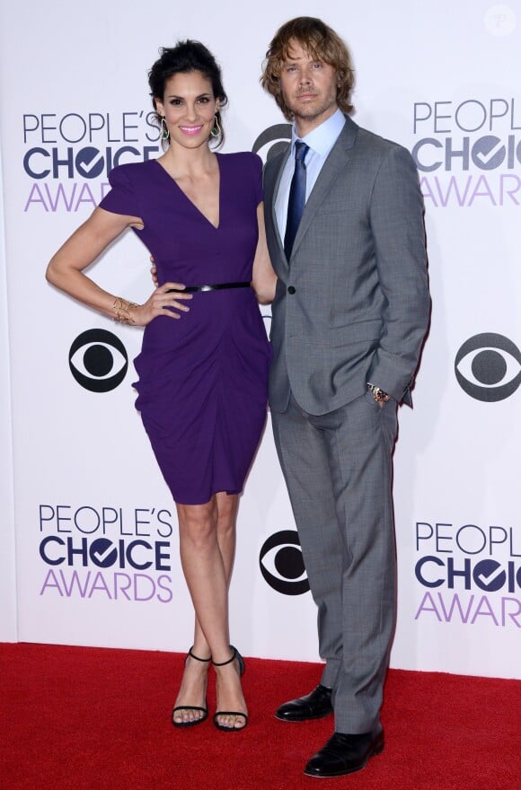 Daniela Ruah et Eric Christian Olsen lors des People's Choice Awards au Nokia Theatre LA Live, Los Angeles, le 7 janvier 2015.