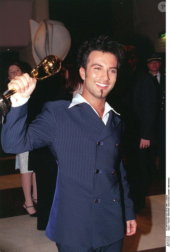 Tarkan lors des World Music Awards en 1999