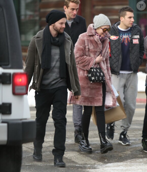 Exclusif - Arnold Schwarzenegger, sa compagne Heather Milligan, son fils Patrick Schwarzenegger et sa petite-amie Miley Cyrus lors d'un week-end en famille à Sun Valley, le 27 décembre 2014.