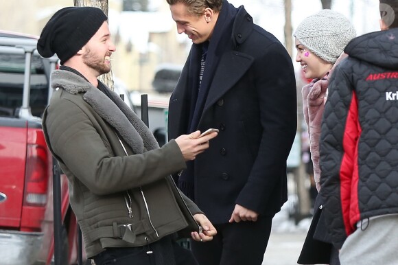 Exclusif - Arnold Schwarzenegger, sa compagne Heather Milligan, son fils Patrick Schwarzenegger et sa petite-amie Miley Cyrus lors d'un week-end en famille à Sun Valley, le 27 décembre 2014.