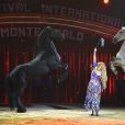 L'artiste Anastasia Fedotova-Stykan et ses chevaux  au 4e soir du 39e Festival International du Cirque de Monte-Carlo. 