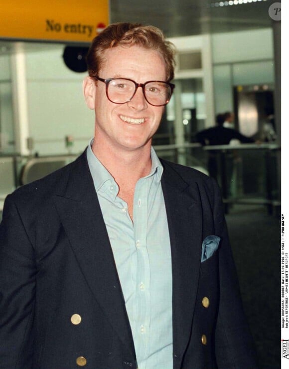 James Hewitt, ex-amant de Lady Di, à Heathrow en 1996