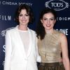 Anne Hathaway et Kate Barker-Froyland lors d'une présentation de Song One au Landmark Sunshine Cinemas de New York le 20 janvier 2015.