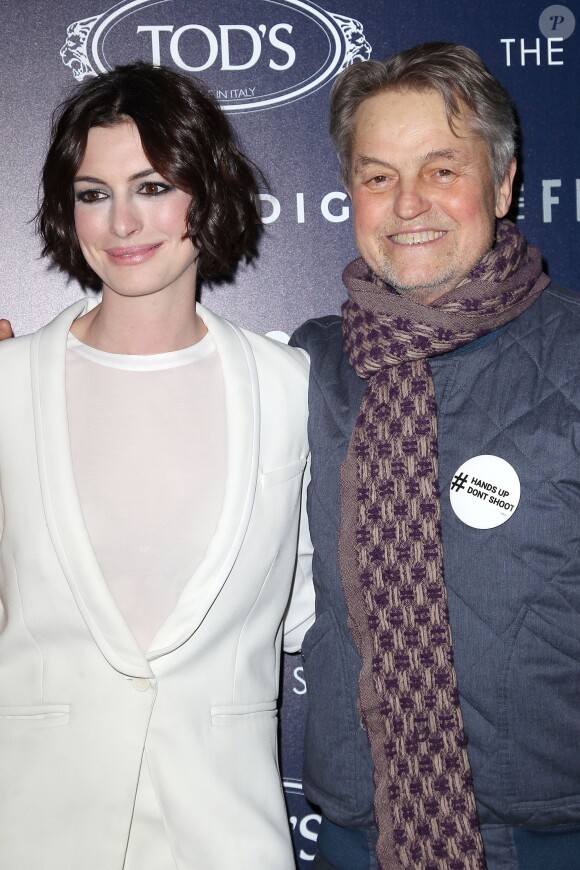 Anne Hathaway et Jonathan Demme lors d'une présentation de Song One au Landmark Sunshine Cinemas de New York le 20 janvier 2015.