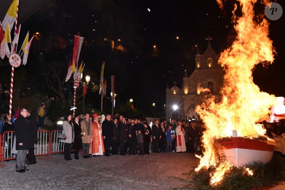 Le prince Albert II de Monaco et la princesse Charlene célébraient la Sainte Dévote, le 26 janvier 2015 sur le port Hercule. Ils ont embrasé ensemble la barque rappelant la légende de la martyre corse devenue sainte patronne de la principauté.