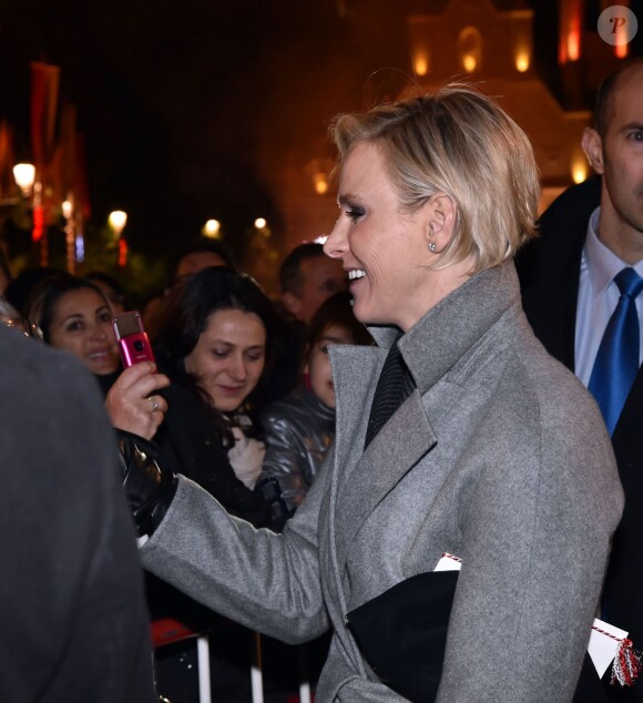 Le prince Albert II de Monaco et la princesse Charlene célébraient la Sainte Dévote, le 26 janvier 2015 sur le port Hercule. Ils ont embrasé ensemble la barque rappelant la légende de la martyre corse devenue sainte patronne de la principauté.