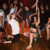 Lady Gaga et ses copines se sont illustrées lors d'une séance de pole dance pour l'enterrement de vie de jeune fille d'une copine de lycée : le 24 janvier 2015