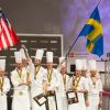 L'équipe suédoise reçoit le Bocuse d'or lors du concours du Bocuse d'or pendant le Salon international de la restauration, de l'hôtellerie et de l'alimentation (Sirha) à Lyon, le 28 janvier 2015.