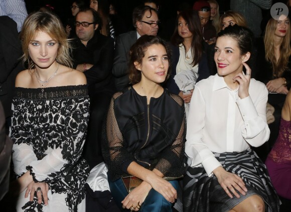 Pauline Lefèvre, Vahina Giocante et Mélanie Doutey assistent au défilé Zuhair Murad haute couture printemps-été 2015 au Palais de Tokyo. Paris, le 29 janvier 2015.