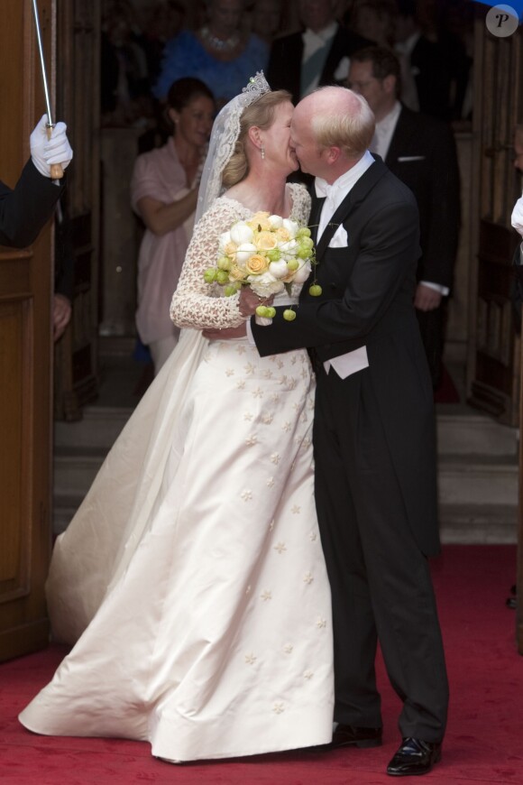 La princesse Nathalie de Sayn-Wittgenstein-Berleburg et Alexander Johannsmann lors de leur mariage religieux à Bad Berleburg, le 18 juin 2011.