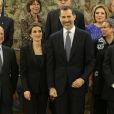 Le roi Felipe VI et la reine Letizia d'Espagne recevaient une délégation de participants du premier symposium international sur le cancer de la peau à Madrid, le 29 janvier 2015, avant d'aller fêter les 25 ans de la chaîne Antena 3.