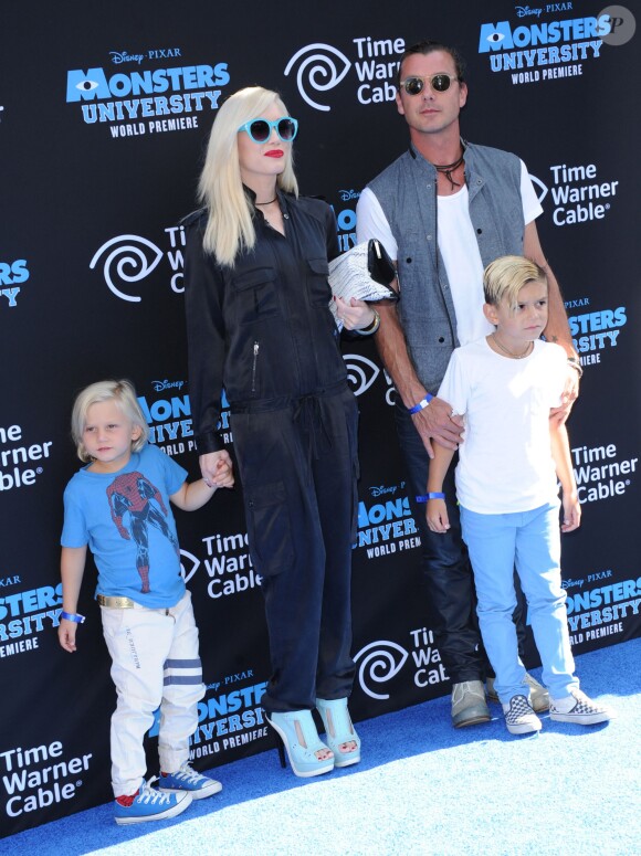 Gwen Stefani et Gavin Rossdale avec leurs fils Kingston et Zuma à Los Angeles, le 17 juin 2013. 