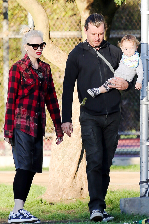 Gwen Stefani et Gavin Rossdale passent le dimanche au parc avec leurs trois garçons, à Los Angeles le 1er février 2015.