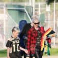 Gwen Stefani et Gavin Rossdale passent le dimanche au parc avec leurs trois garçons, à Los Angeles le 1er février 2015.