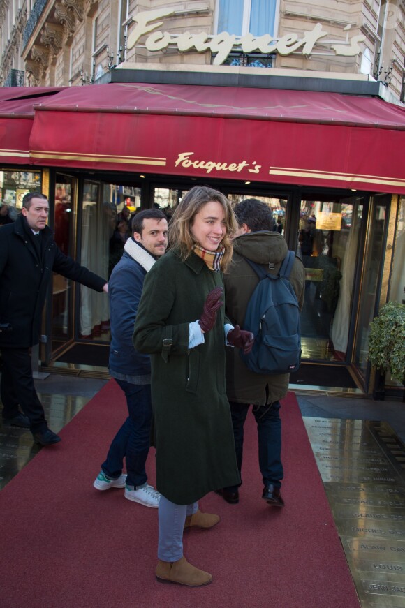 Adèle Haenel - Arrivées extérieures au déjeuner des nommés aux César 2015 au Fouquet's à paris le 7 février 2015 