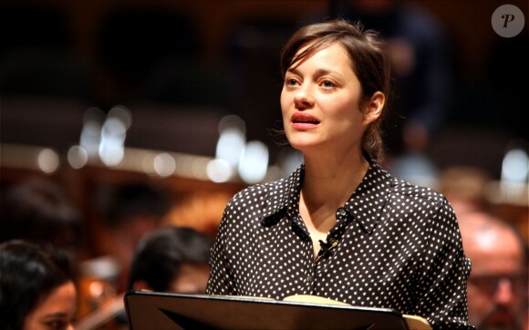 Marion Cotillard lors des répétitions de "Jeanne au Bûcher" à l'auditorium Rainier III, à Monaco pour interpréter le rôle de Jeanne d’Arc dans l’oratorio d’Arthur Honegger le 6 février 2015.
