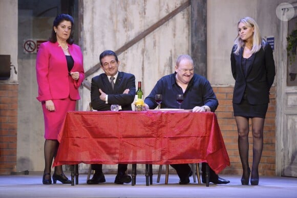 Fabienne Chaudat, Michel Guidoni, Franck de Lapersonne et Cécile de Ménibus - Filage de la pièce "Le bouffon du Président" au théâtre des Variétés à Paris le 10 février 2015.