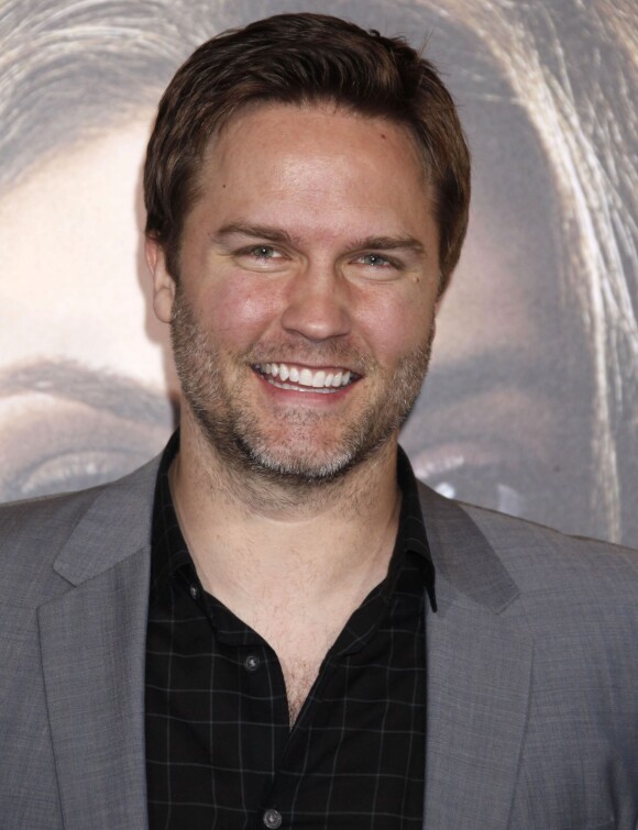 Scott Porter à la première du film "Jupiter Ascending" à Hollywood, le 2 février 2015 Celebrities at the Los Angeles premiere of 'Jupiter Ascending' at the TCL Chinese Theatre in Hollywood, California on February 2, 201502/02/2015 - Hollywood