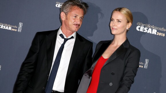 Charlize Theron aux César 2015 : Amoureuse élégante d'un Sean Penn honoré