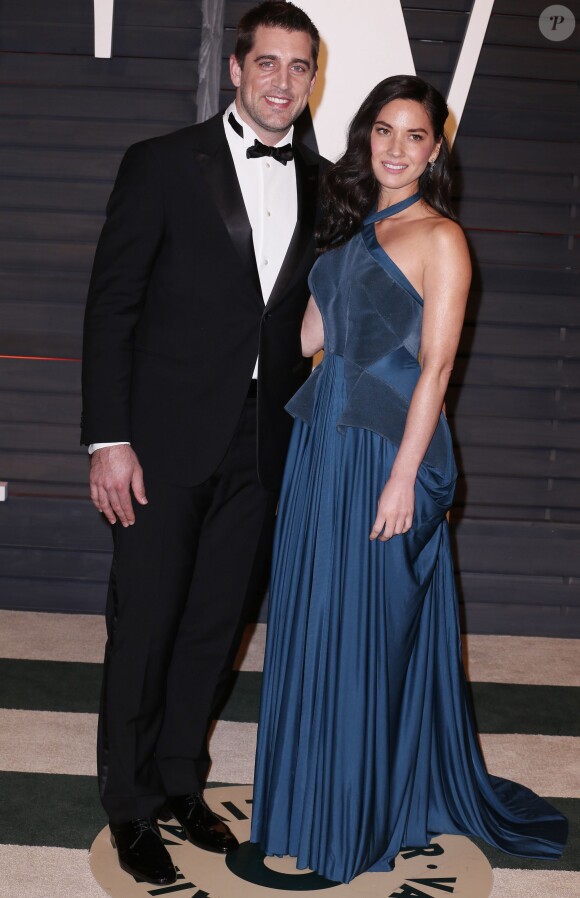 Aaron Rodgers et Olivia Munn assistent à la soirée post-Oscars du magazine Vanity Fair au Wallis Annenberg Center. Beverly Hills, Los Angeles, le 22 février 2015.