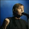 Pierre Bachelet chante à l'Olympia de Paris pour ses 30 ans de carrière. Le 16 septembre 2004.