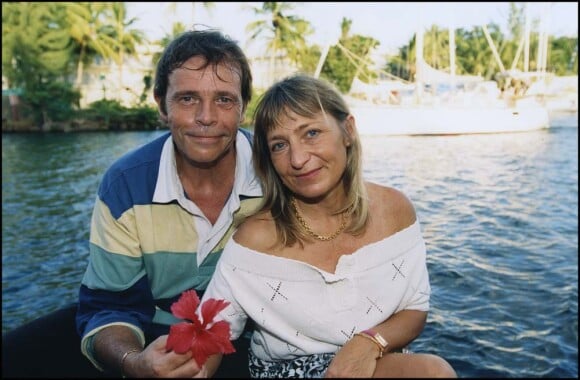 Pierre Bachelet et sa femme Fanfan, à la Martinique, le 15 octpobre 2000.
