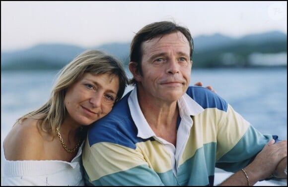 Pierre Bachelet et sa femme Fanfan, à la Martinique, le 15 octpobre 2000.