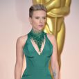 Scarlett Johansson en Atelier Versace à la 87e cérémonie des Oscars à Hollywood, le 22 février 2015.