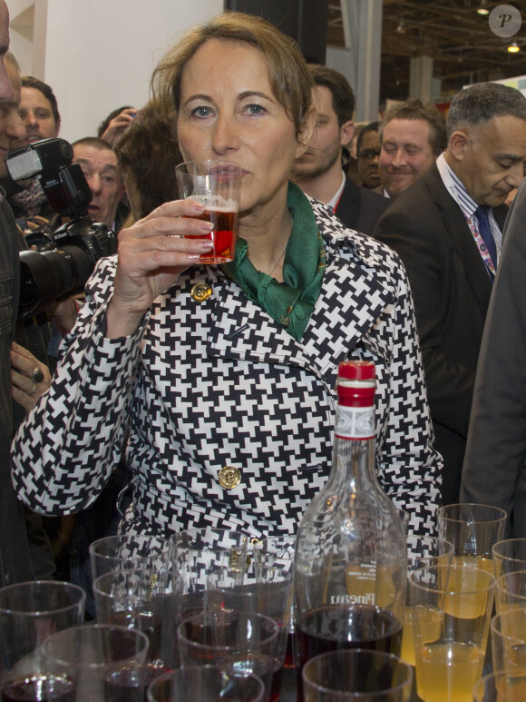 Ségolène Royal en visite au Salon de l'Agriculture 2015 à la Porte de Versailles le 28 février 2015