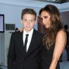 Victoria Beckham habillee en Martin Margiela et son fils Brooklyn Beckham - People a la ceremonie annuelle des "Glamour Women of the Year Awards" a Londres, le 4 Juin 2013.