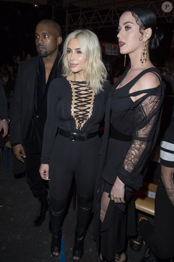 Kanye West, Kim Kardashian et Katy Perry - People au défilé de mode Givenchy prêt-à-porter Automne-Hiver 2015-2016 à Paris le 8 mars 2015.
