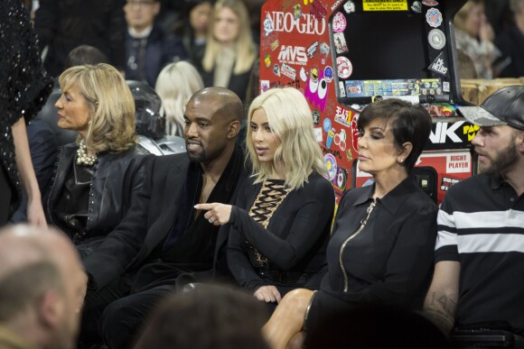 Kanye West, Kim Kardashian et Kris Jenner - People au défilé de mode Givenchy prêt-à-porter Automne-Hiver 2015-2016 à Paris le 8 mars 2015.