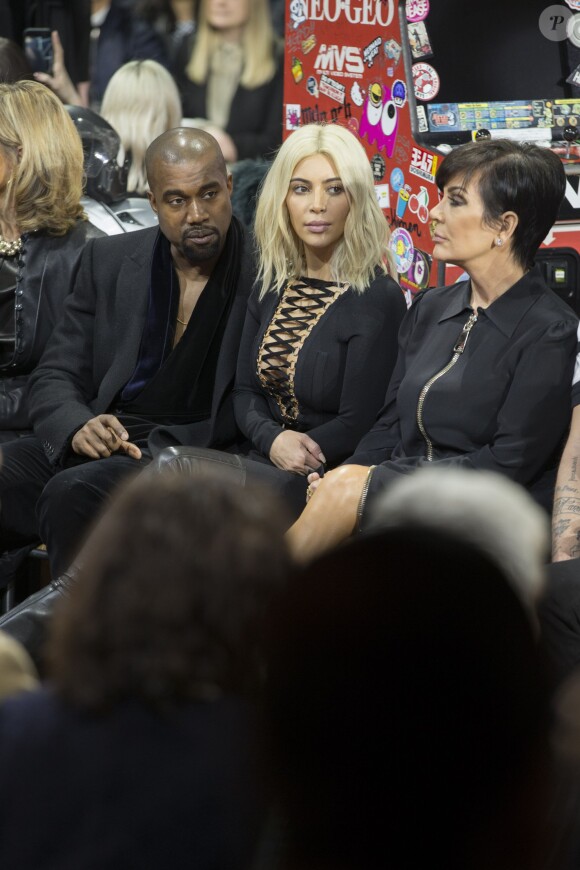 Kanye West, Kim Kardashian, Kris Jenner - People au défilé de mode Givenchy prêt-à-porter Automne-Hiver 2015-2016 à Paris le 8 mars 2015.