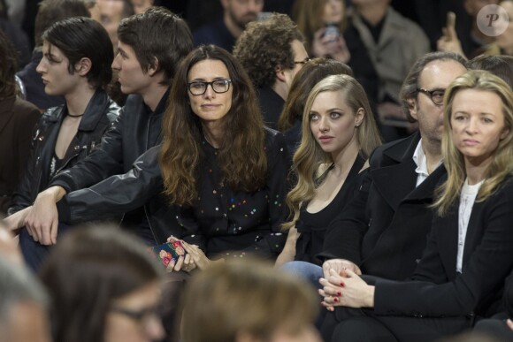 Amanda Seyfried - People au défilé de mode Givenchy prêt-à-porter Automne-Hiver 2015-2016 à Paris le 8 mars 2015.