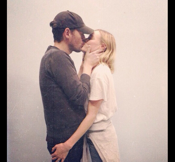 Kate Bosworth a ajouté une photo à son compte Instagram en compagnie de son mari Michael Polish, le 9 mars 2015