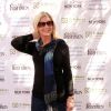 La chanteuse anglo-australienne Olivia Newton-John participe à une journée caritative "St. Baldricks's Day Headshaving" à Las Vegas, le 7 mars 2015