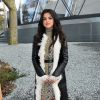 Selena Gomez arrive à la Fondation Louis Vuitton pour assister au défilé Louis Vuitton automne-hiver 2015-2016. Paris, le 11 mars 2015.