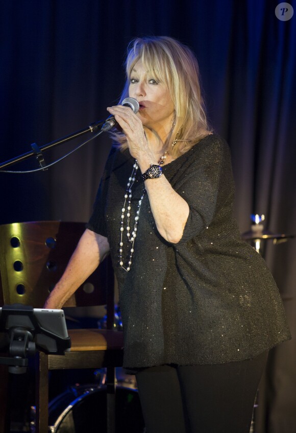 Exclusif - Mylène Demongeot au concert de son filleul Marc Céan à l'étage 77 à Paris le 5 mars 2015.