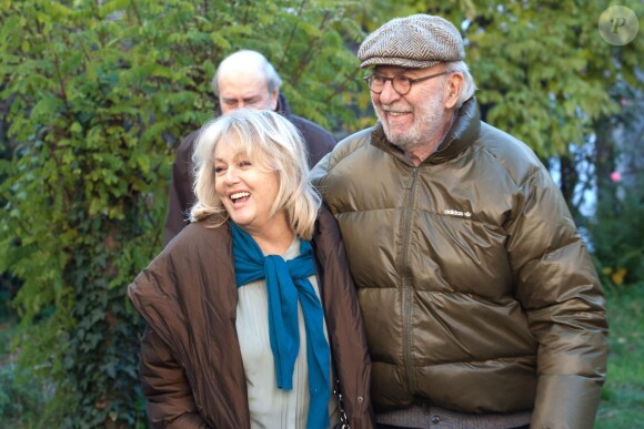 Exclusif - Jean-Pierre Marielle et Mylene Demongeot sur le tournage du téléfilm Des roses en hiver, diffusé sur France 2, le 16 décembre 2013.