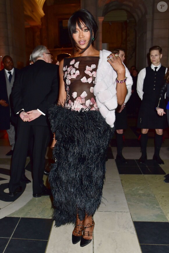Naomi Campbell au Gala "Alexander McQueen : Savage Beauty" au Victoria and Albert Museum à Londres, le 12 mars 2015.